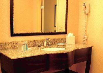 Hampton Hotel 3*